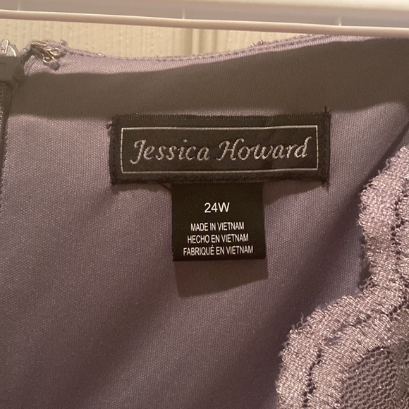Jessica Howard formal wear, size 24 w, has a shimmer/sparkle in the fabric - Picture 3 of 6